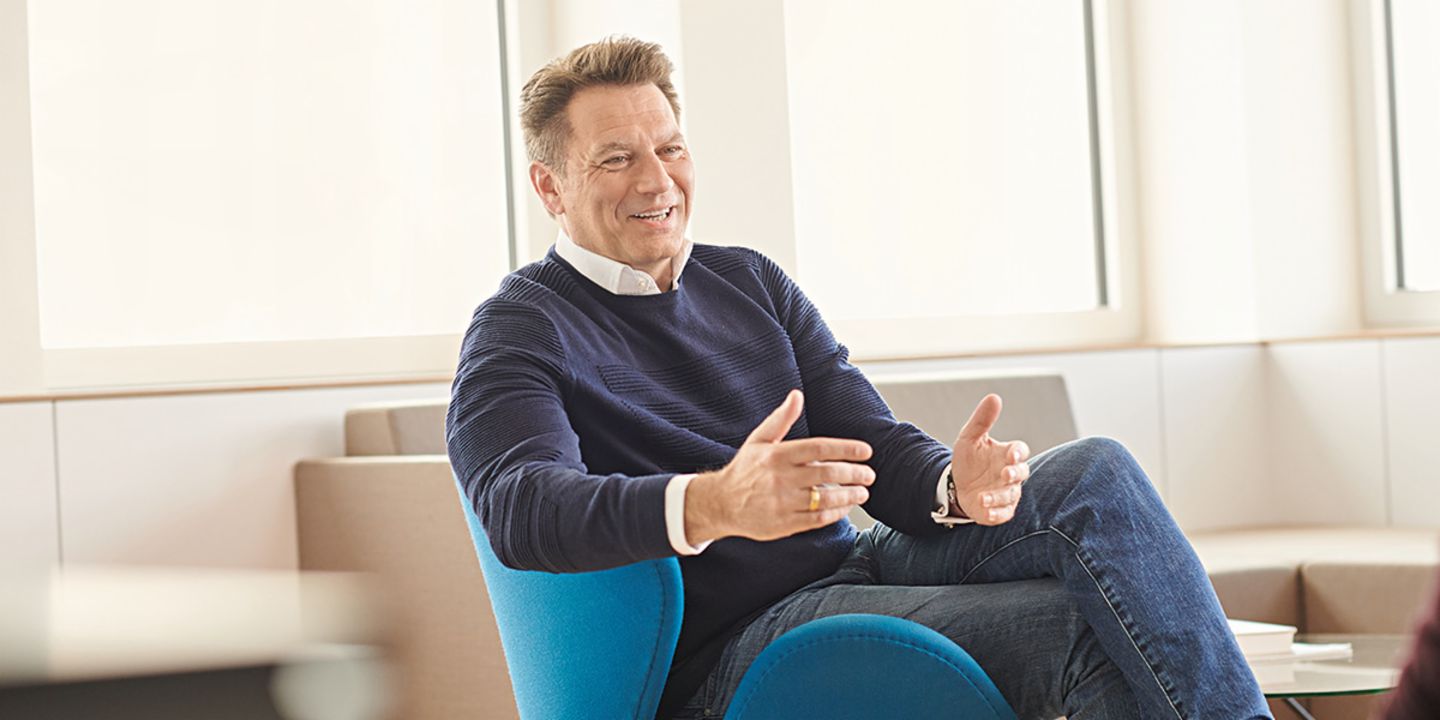 Corporate Responsibility at EOS: EOS CEO Klaus Engberding 